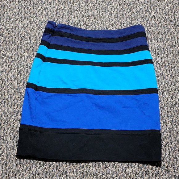 EXPRESS Black Blue Teal Short Stretch Skirt Size 4 - Picture 3 of 15